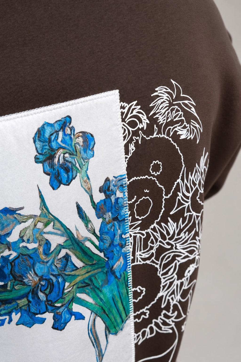 BLUE FLOWERS - UMBER