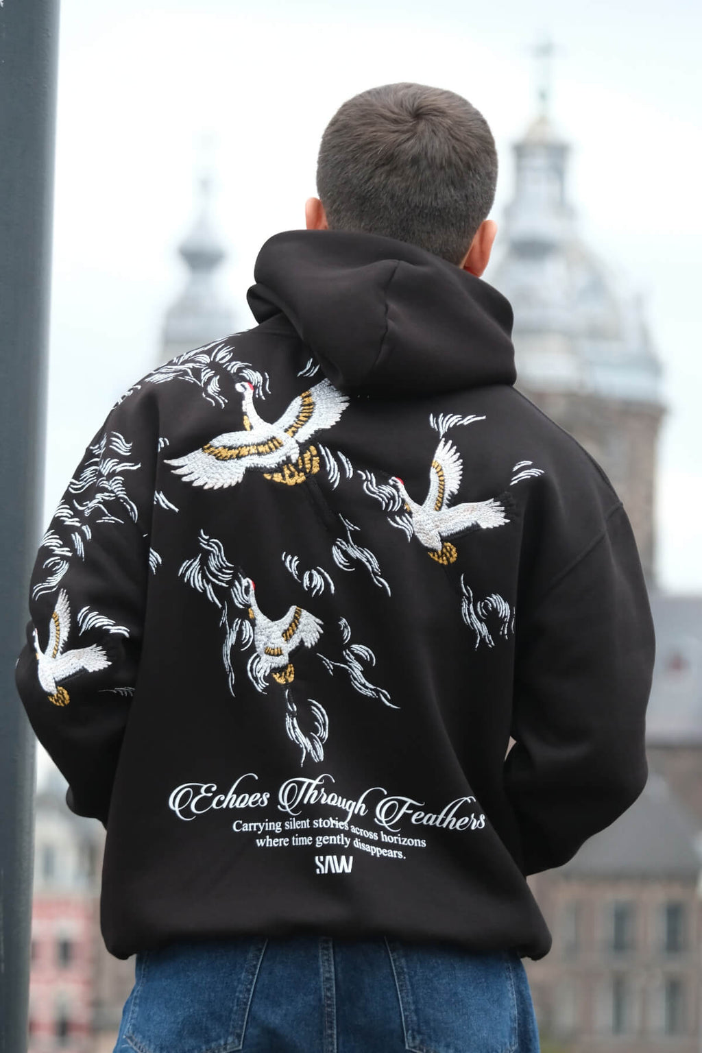 GOLDEN CRANE - NOIR